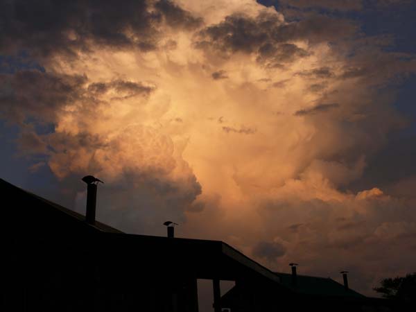 Wolkenformation in den Abendstunden in den Drakensbergen - Drifters Drakensberg Inn